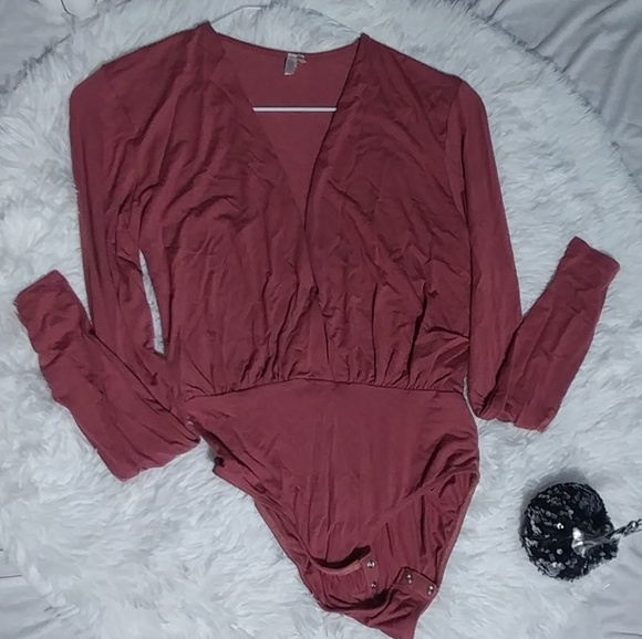 Urban Outfitters Bodysuit Size Small - Picture 1 of 3